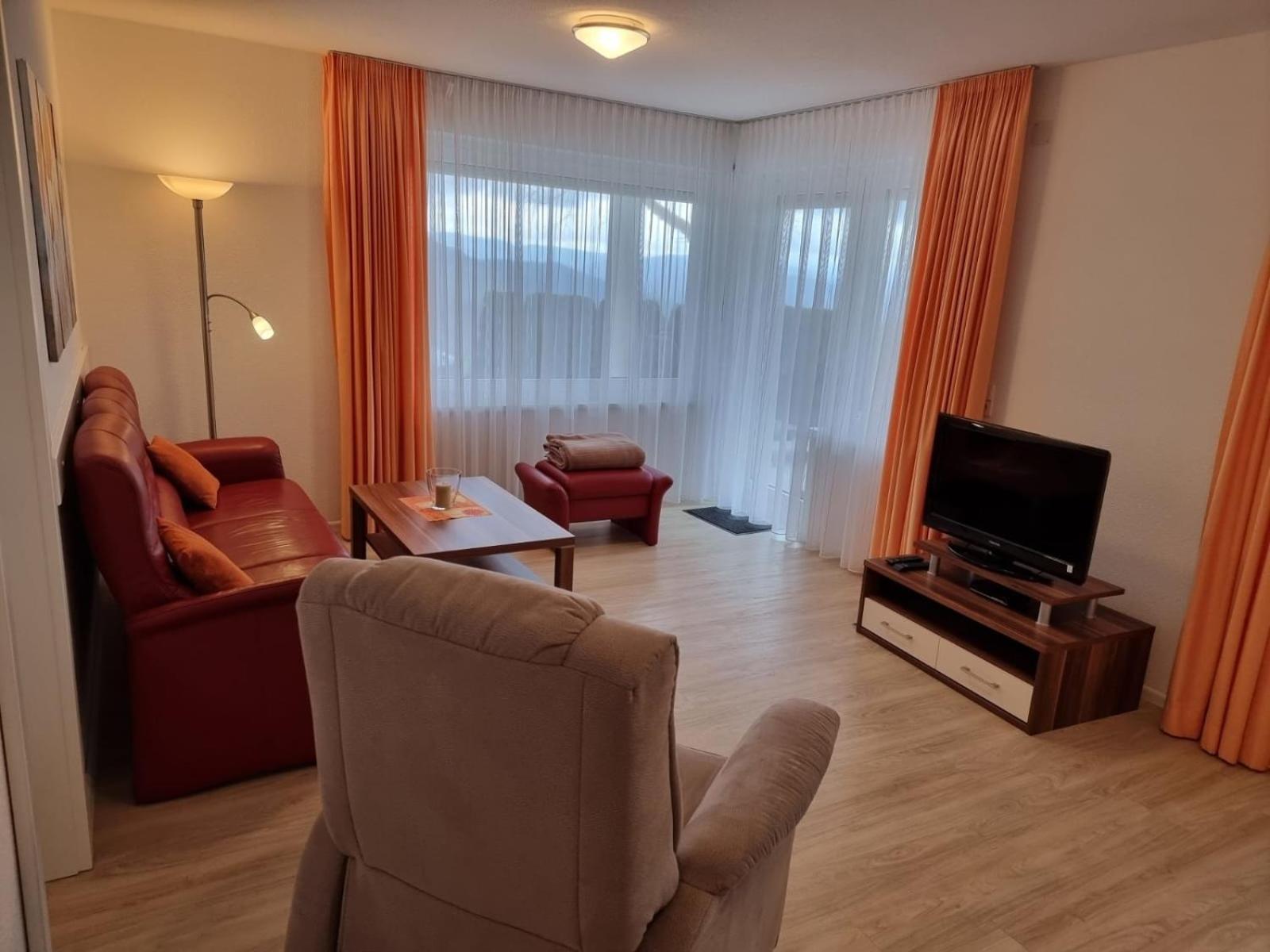 "Schwarzwaldblick" Ferienwohnung 2-4 Pers 65Qm, Schoene Ruhige Suedhanglage Mit Herrl Aussicht 托特瑙 外观 照片